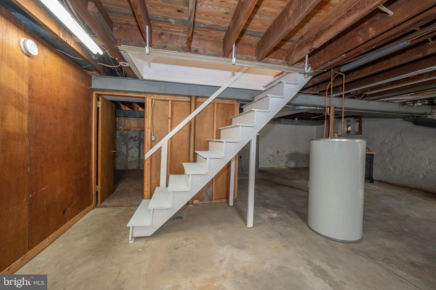 1305 Center Rd Property Photo 28