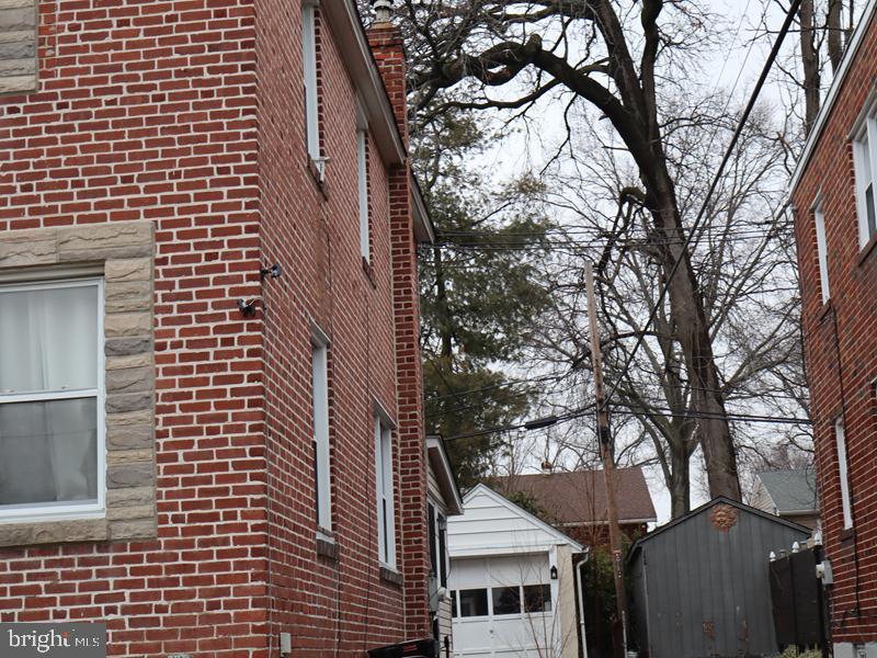1607 Washington Ave Property Photo 4