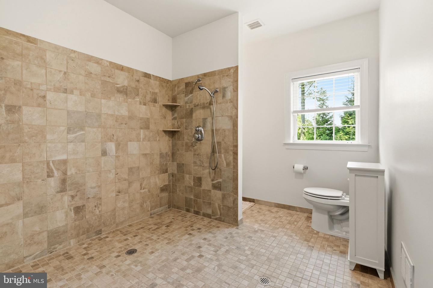 809 Shavertown Rd Property Photo 32