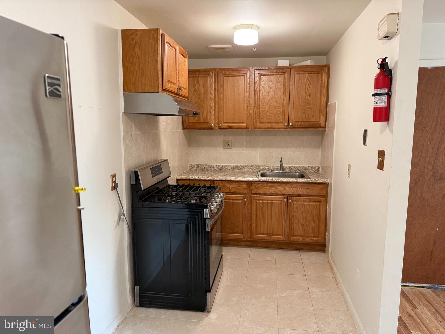 805 W Chester Pike #rear (2nd Floor) Property Photo 2