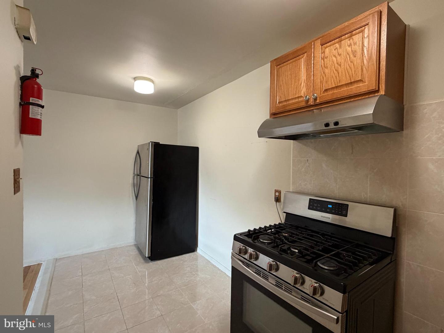 805 W Chester Pike #rear (2nd Floor) Property Photo 4