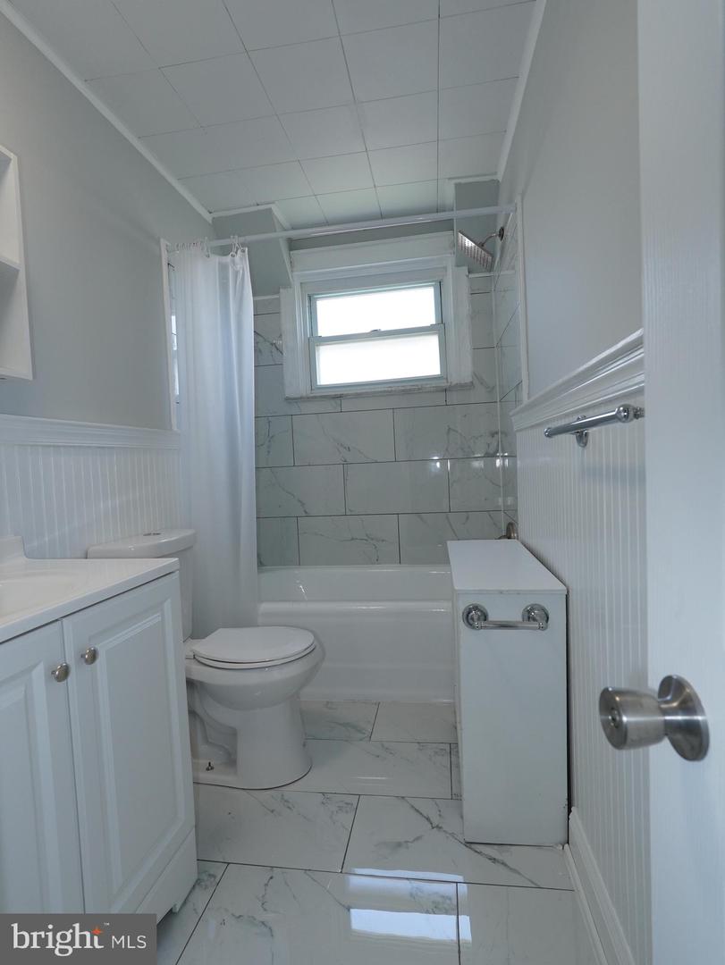 233 W Albemarle Ave Property Photo 21