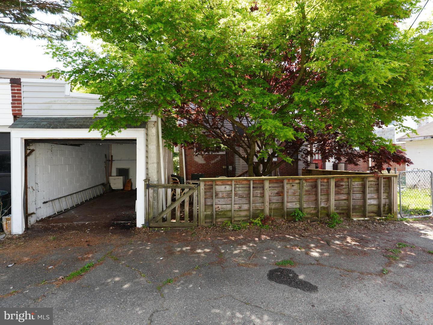 233 W Albemarle Ave Property Photo 28