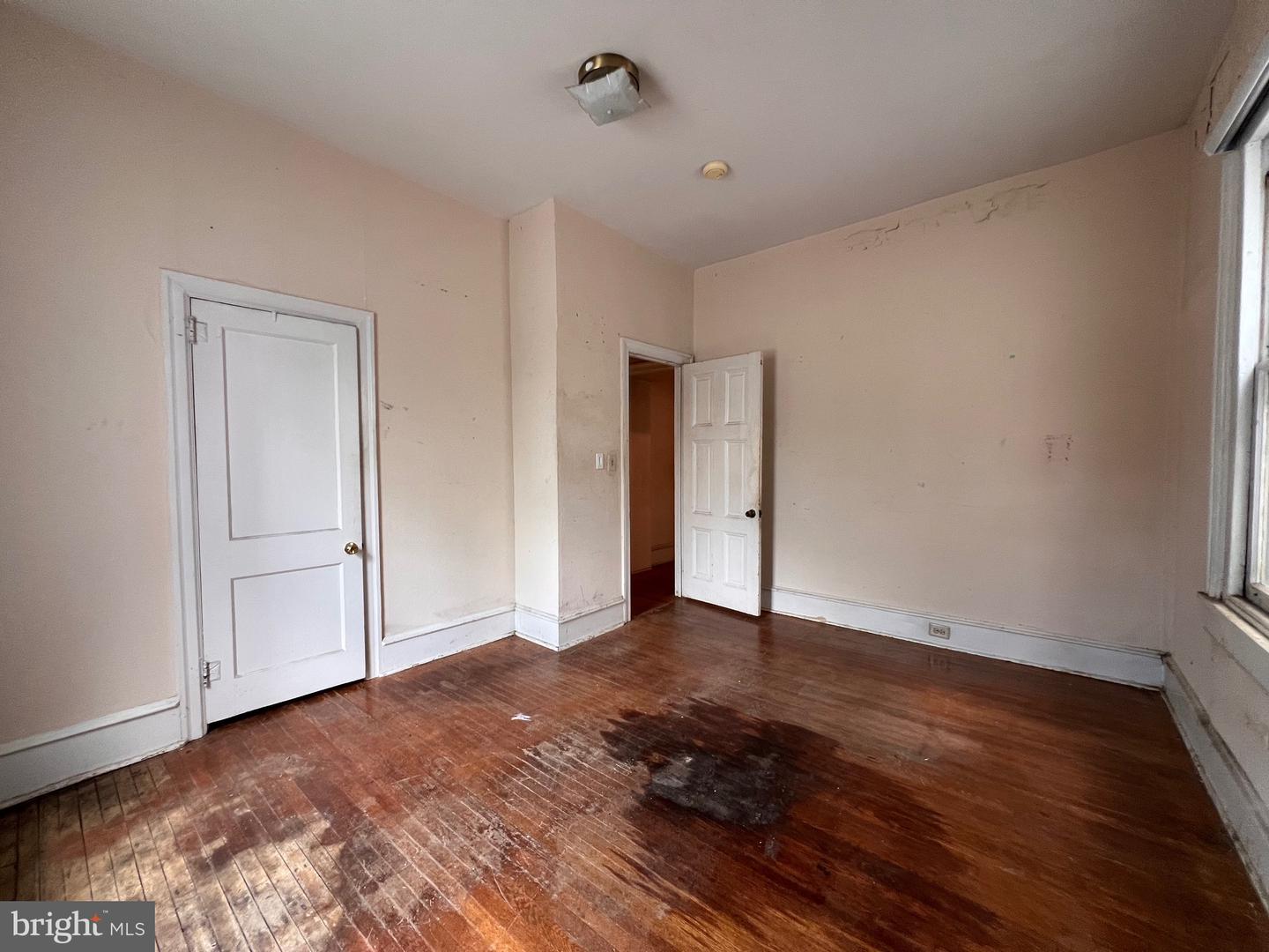 192 N Lansdowne Ave ##b1 Property Photo 19