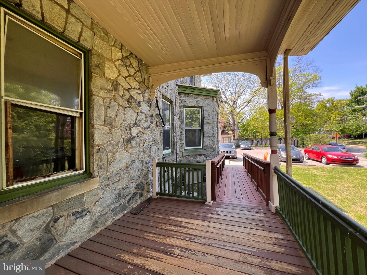 192 N Lansdowne Ave ##b1 Property Photo 28