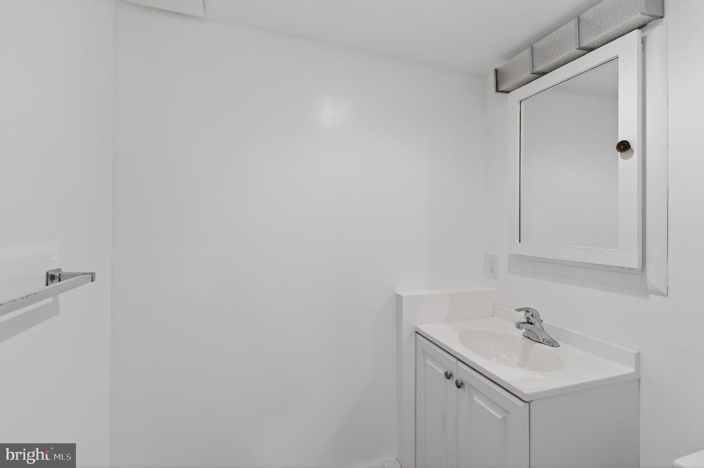 454 Kirk Ln Property Photo 34