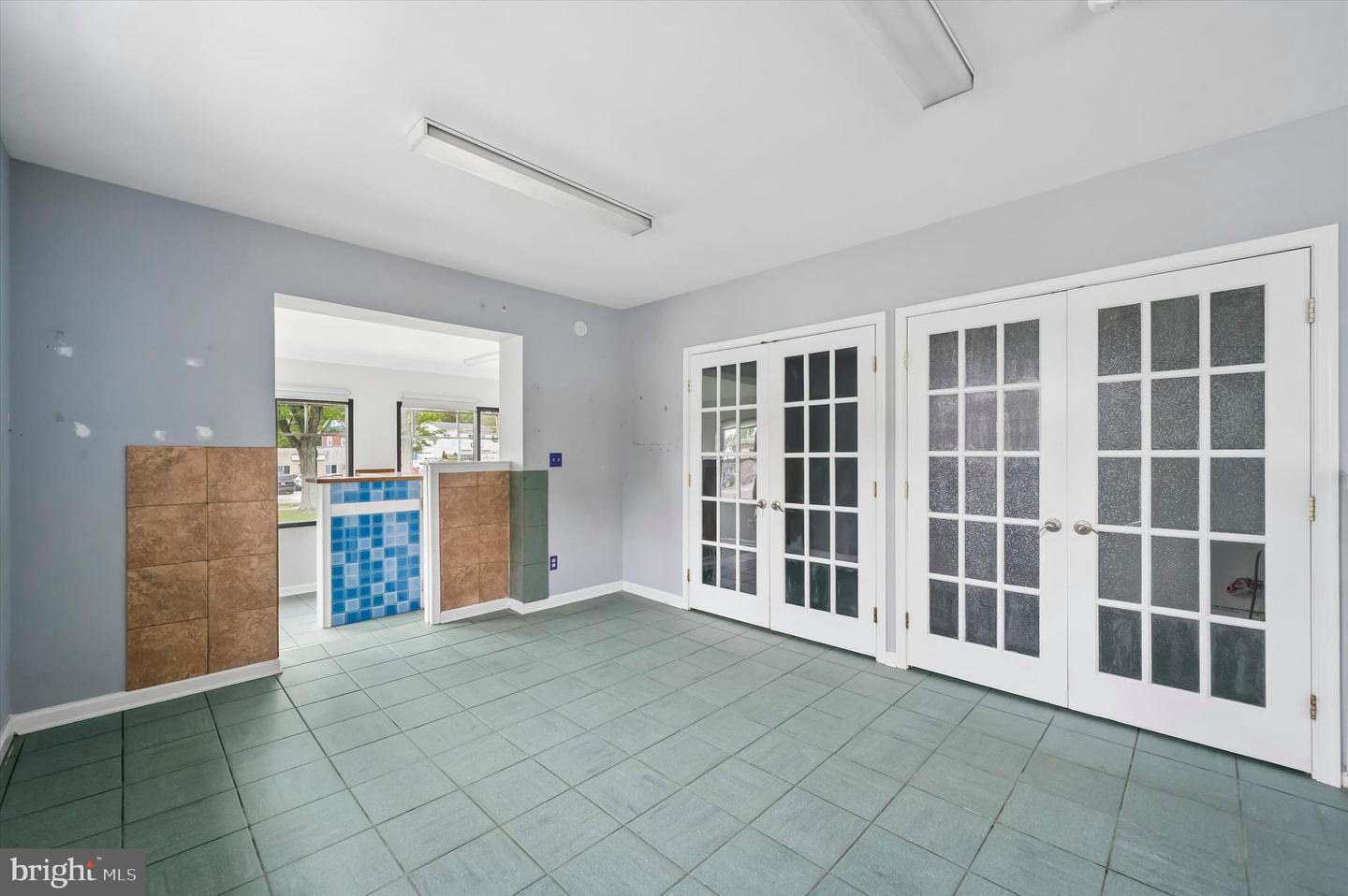 2201 Darby Road Property Photo 7