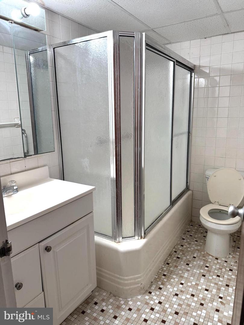 1030 E Lancaster Ave #711 Property Photo 17