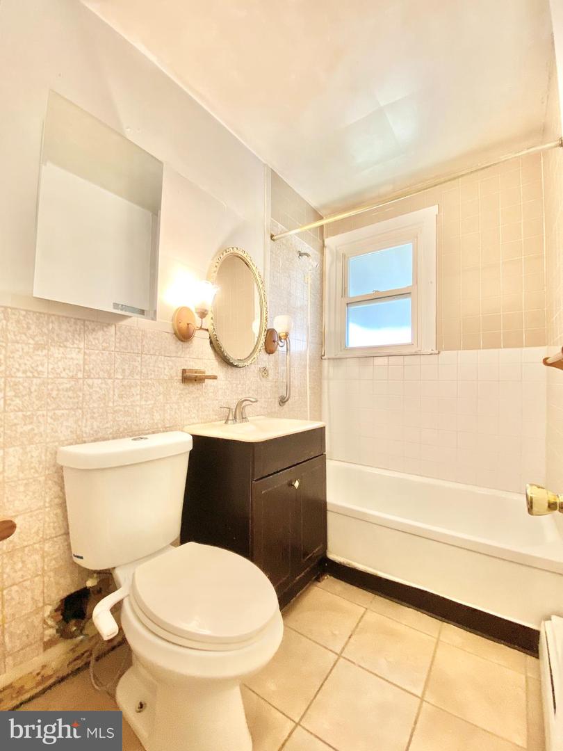 317 Hibbs Ave Property Photo 5