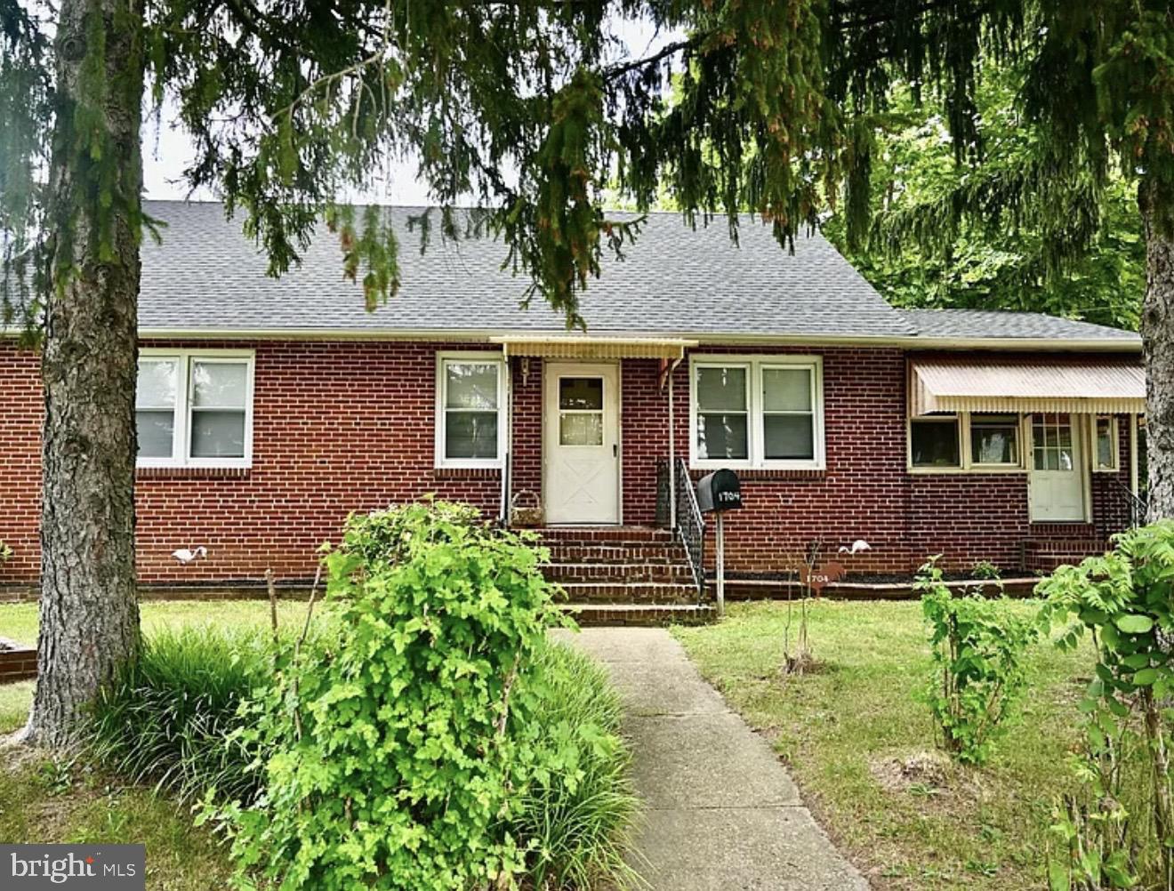 1704 MEETINGHOUSE RD Property Photo 1