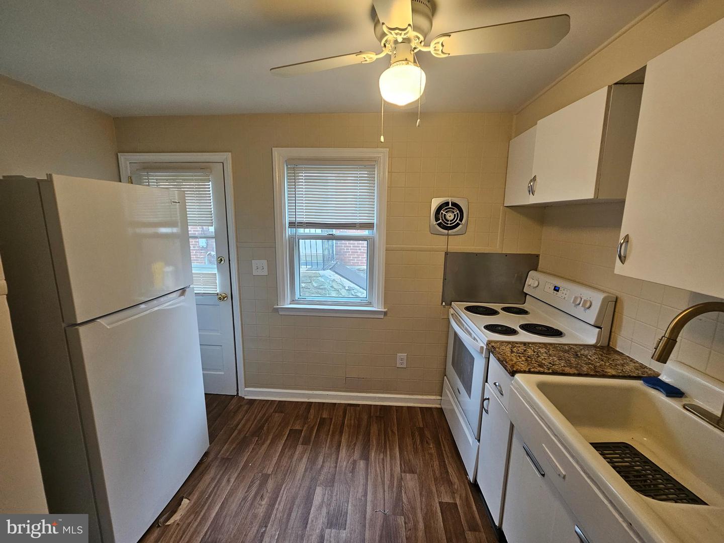 3411 Berkley Ave Property Photo 10