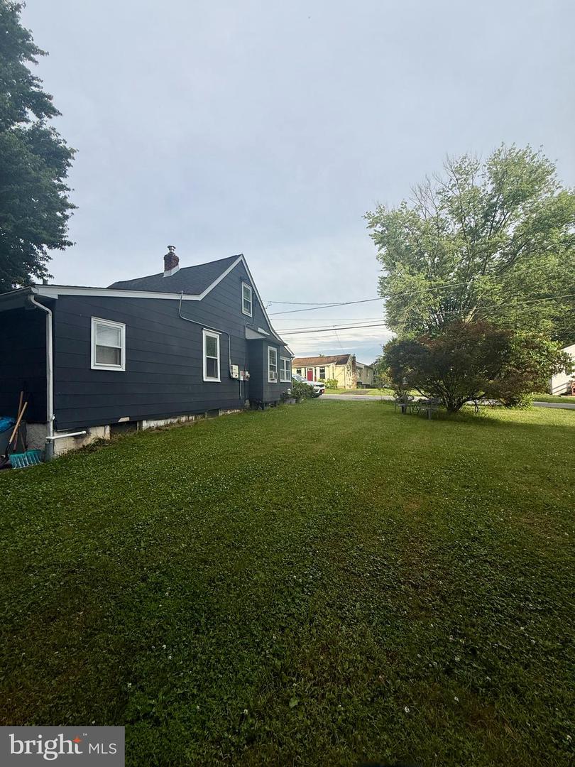 1628 Cherry St Property Photo 21
