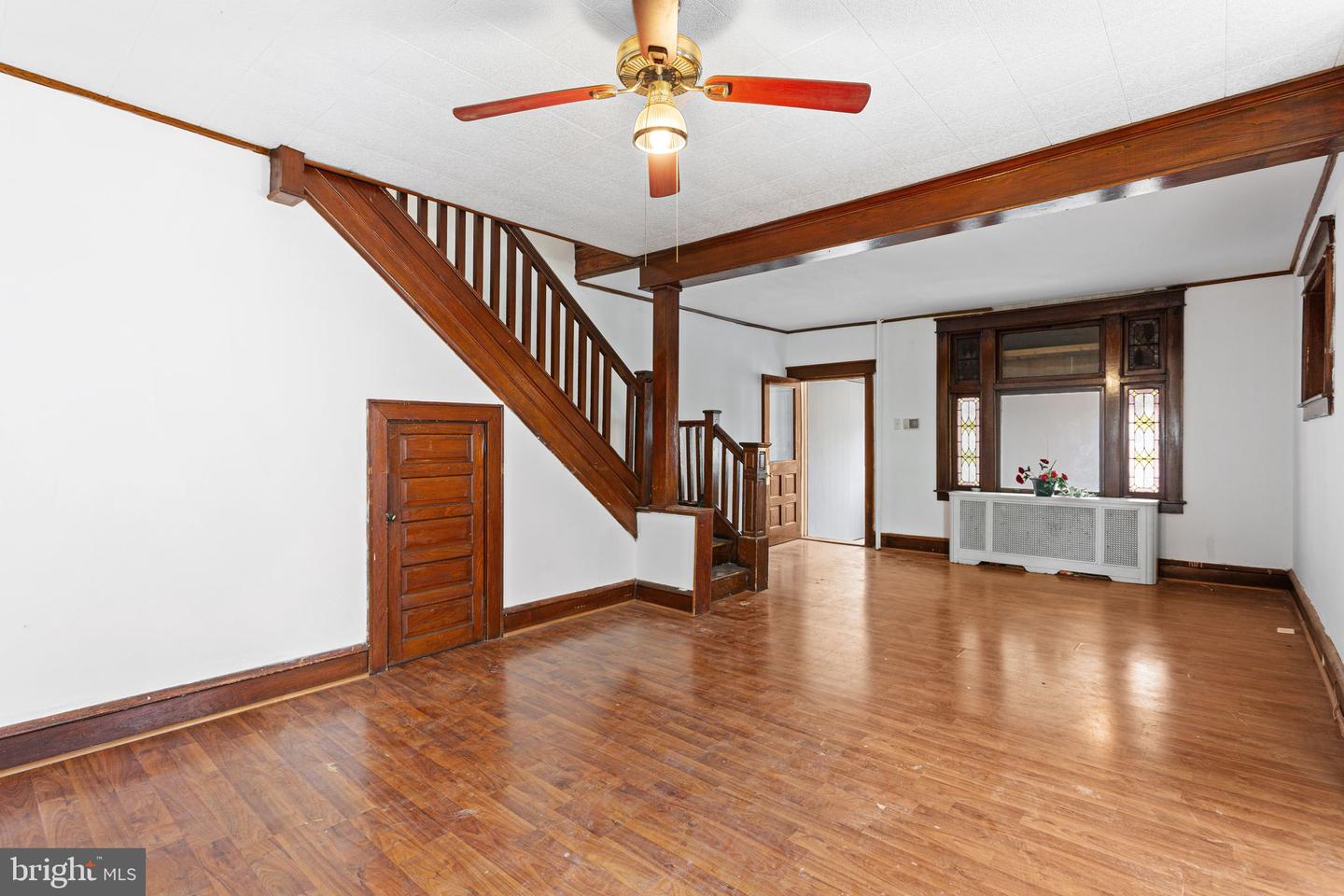 416 Pusey Ave Property Photo 3