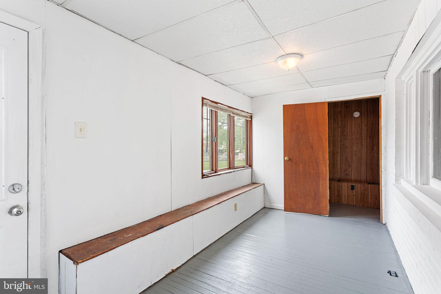 416 Pusey Ave Property Photo 4