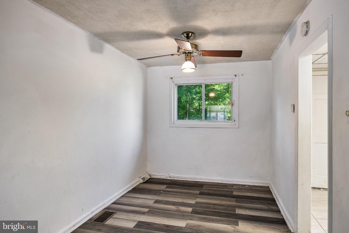 311 Fern St Property Photo 7