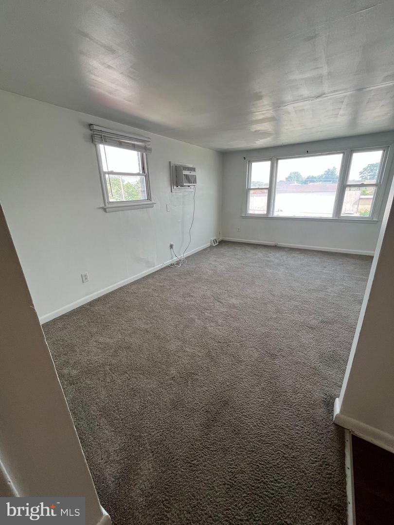 168 N Bonsall Ave Property Photo 5