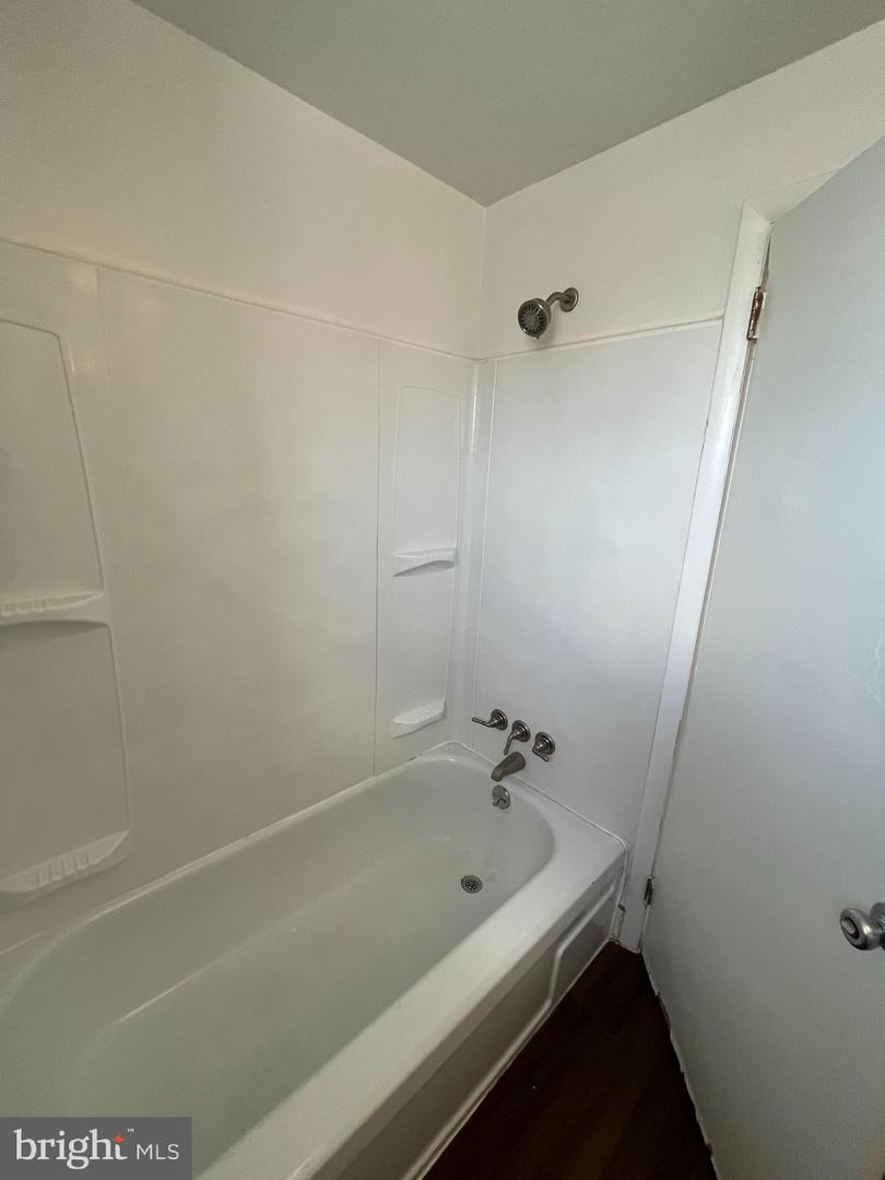 168 N Bonsall Ave Property Photo 12