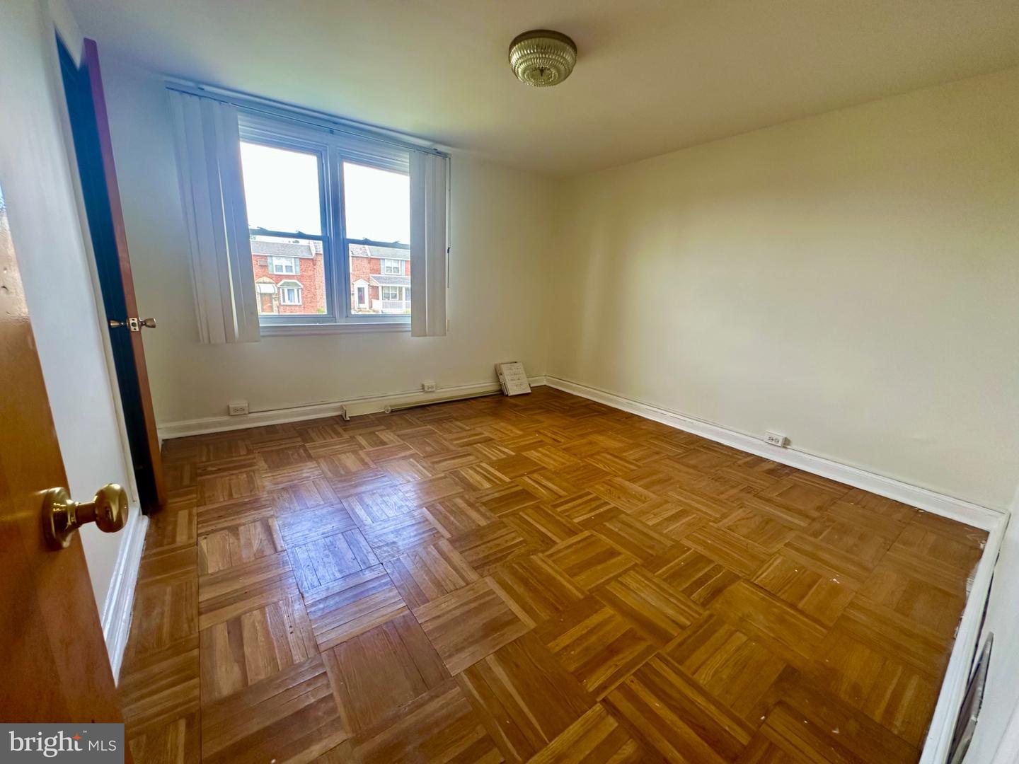 2210 Ardmore Ave Property Photo 8
