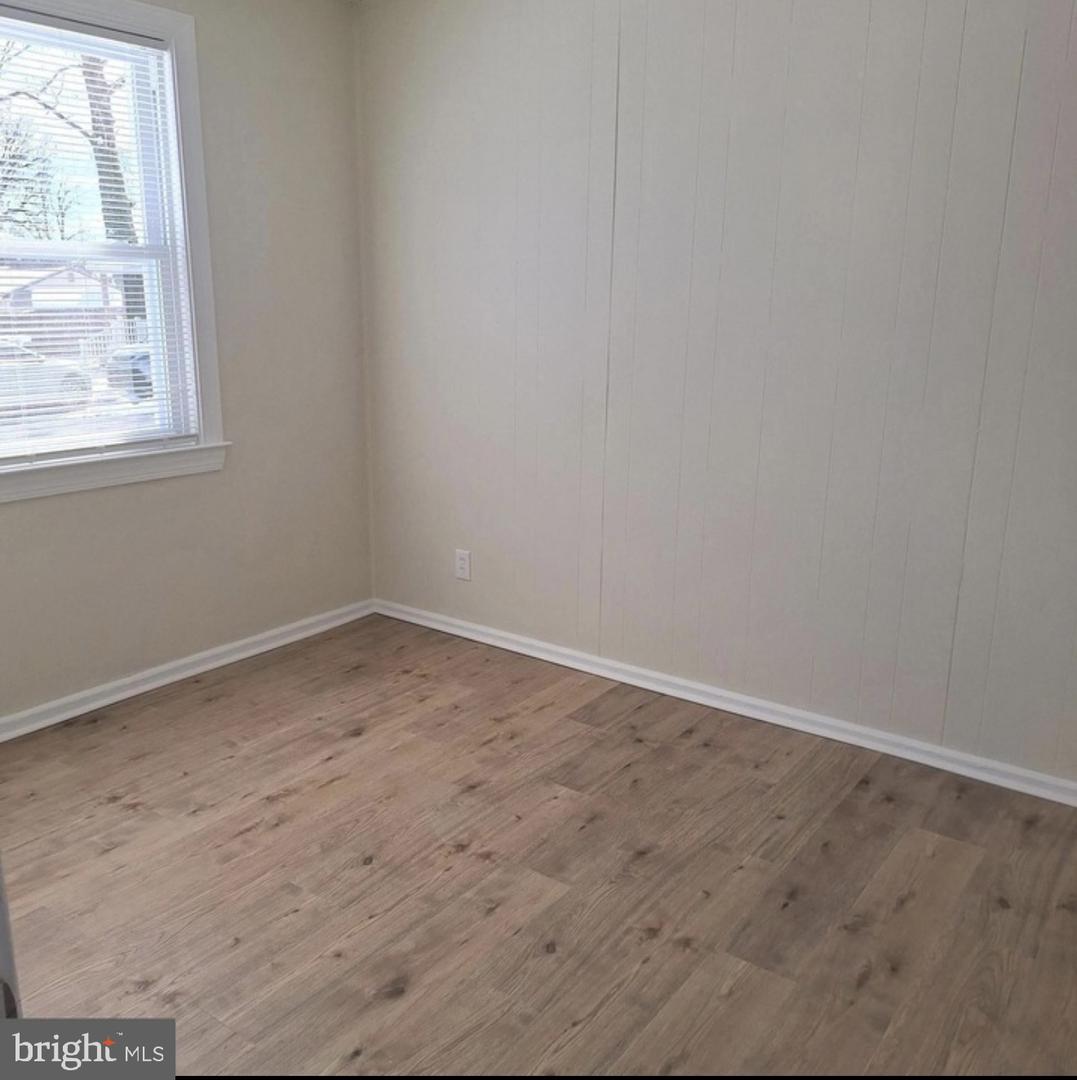 403 Trenton Ct Property Photo 8