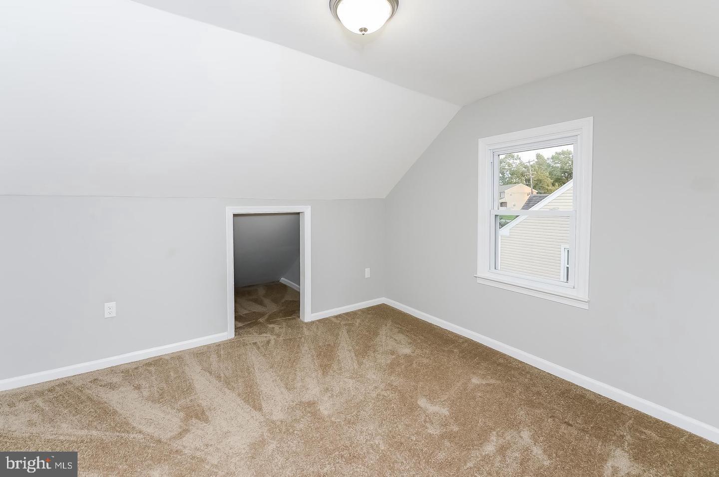 112 Upland Rd Property Photo 17