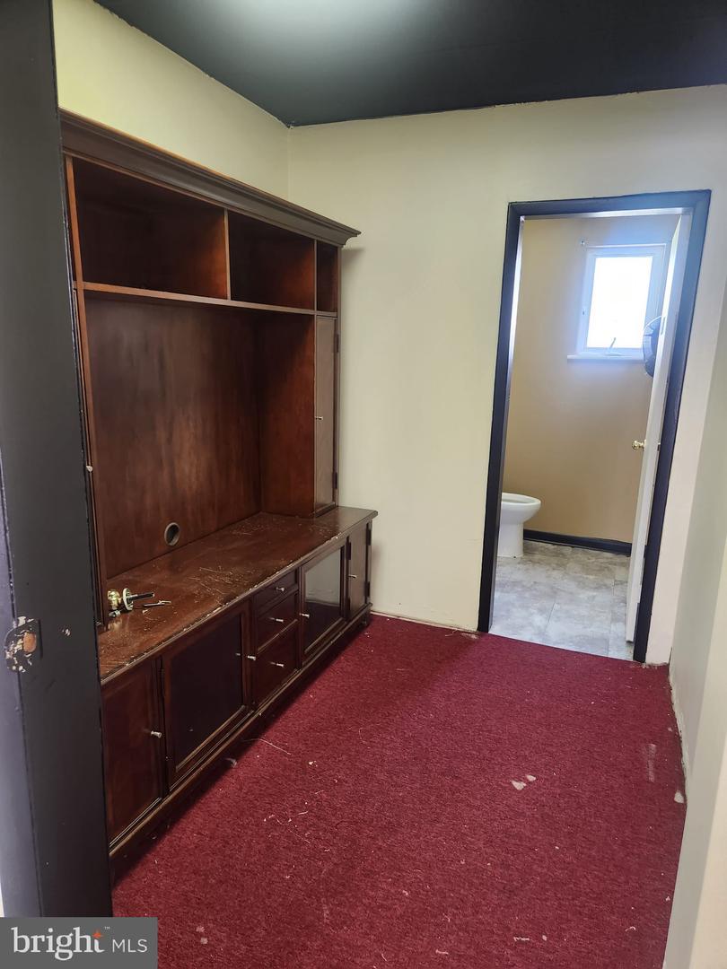 230 Holmes Rd Property Photo 15