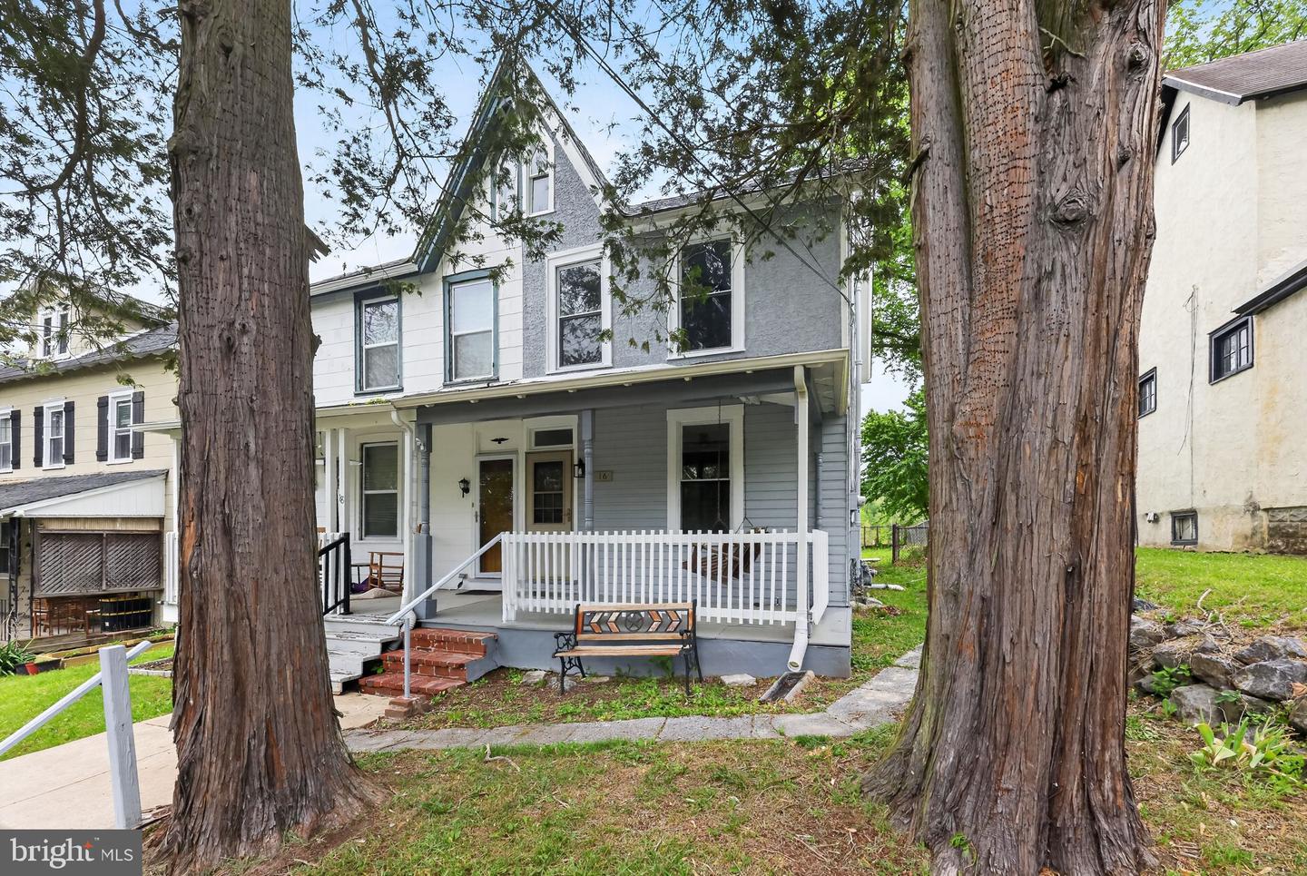 16 Convent Rd Property Photo 1