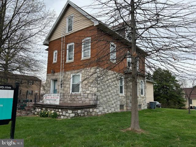 127 W Chester Pike Property Photo 2