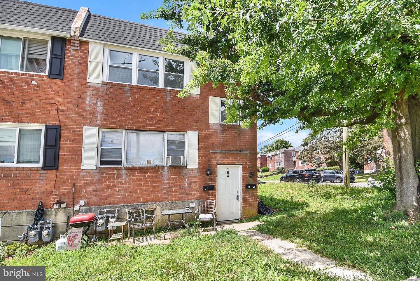 164 Abbey Ter Property Photo 10
