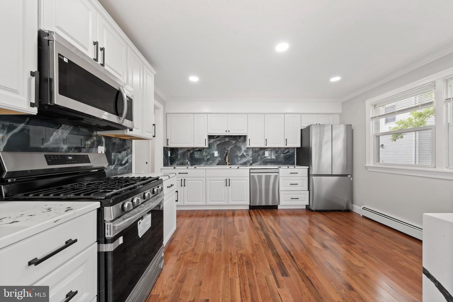 425 North Ln Property Photo 13