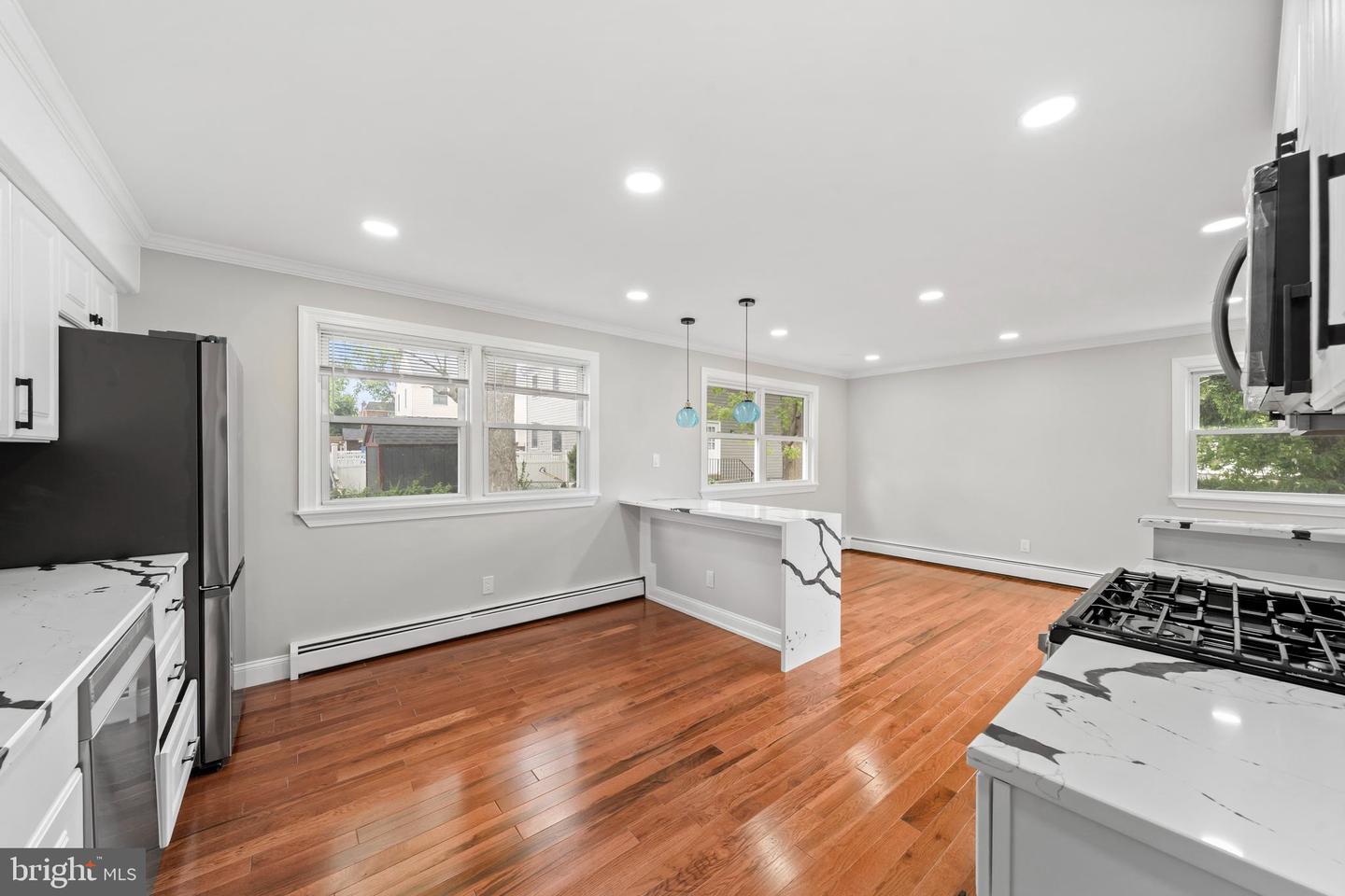 425 North Ln Property Photo 15
