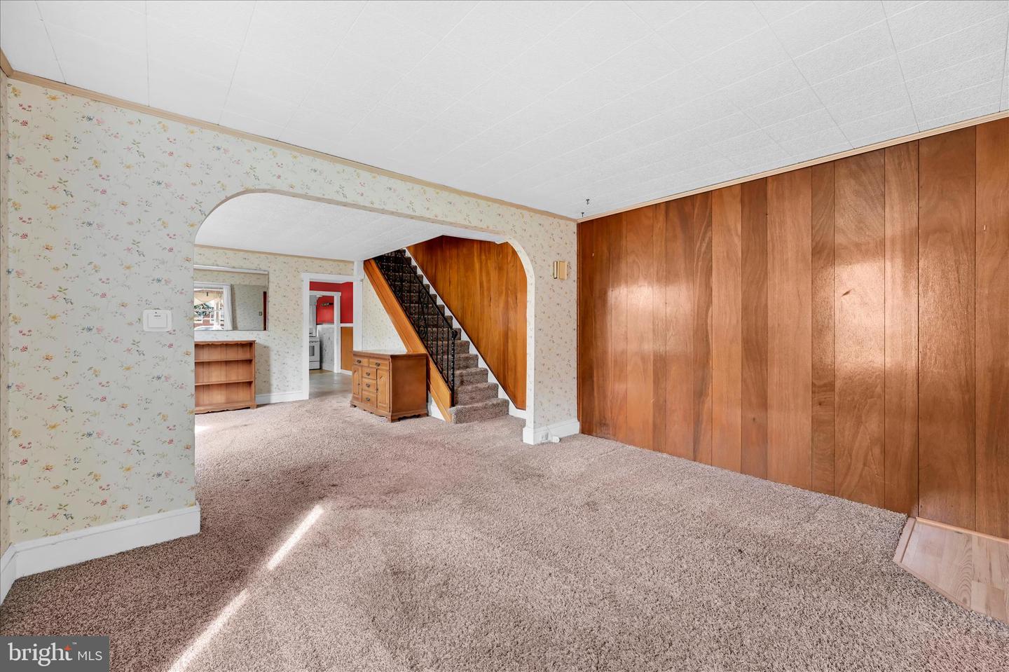 1666 Ward St Property Photo 8