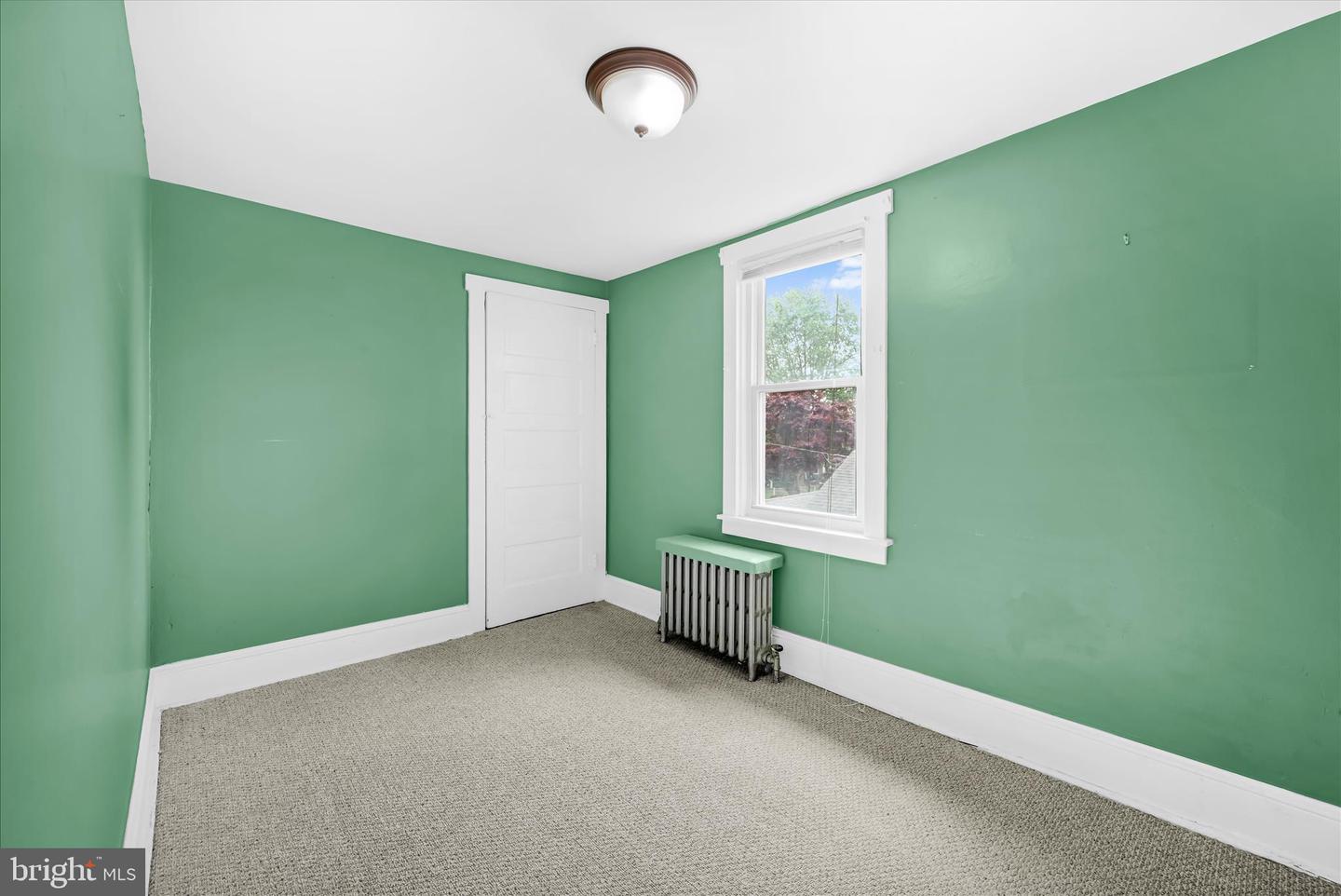 1666 Ward St Property Photo 20