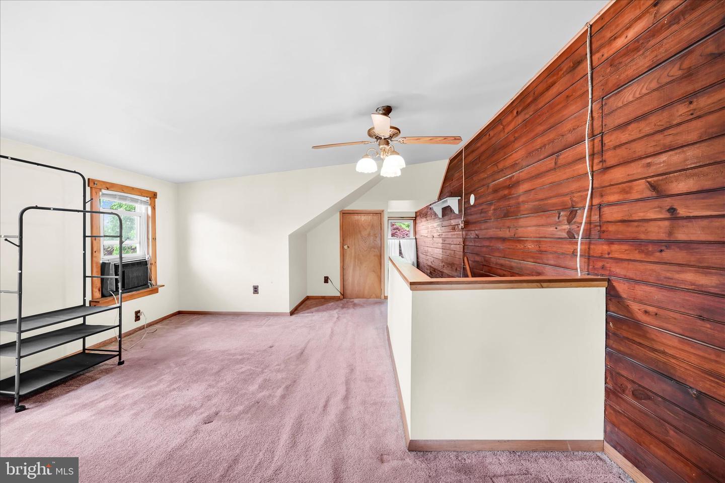 1666 Ward St Property Photo 24