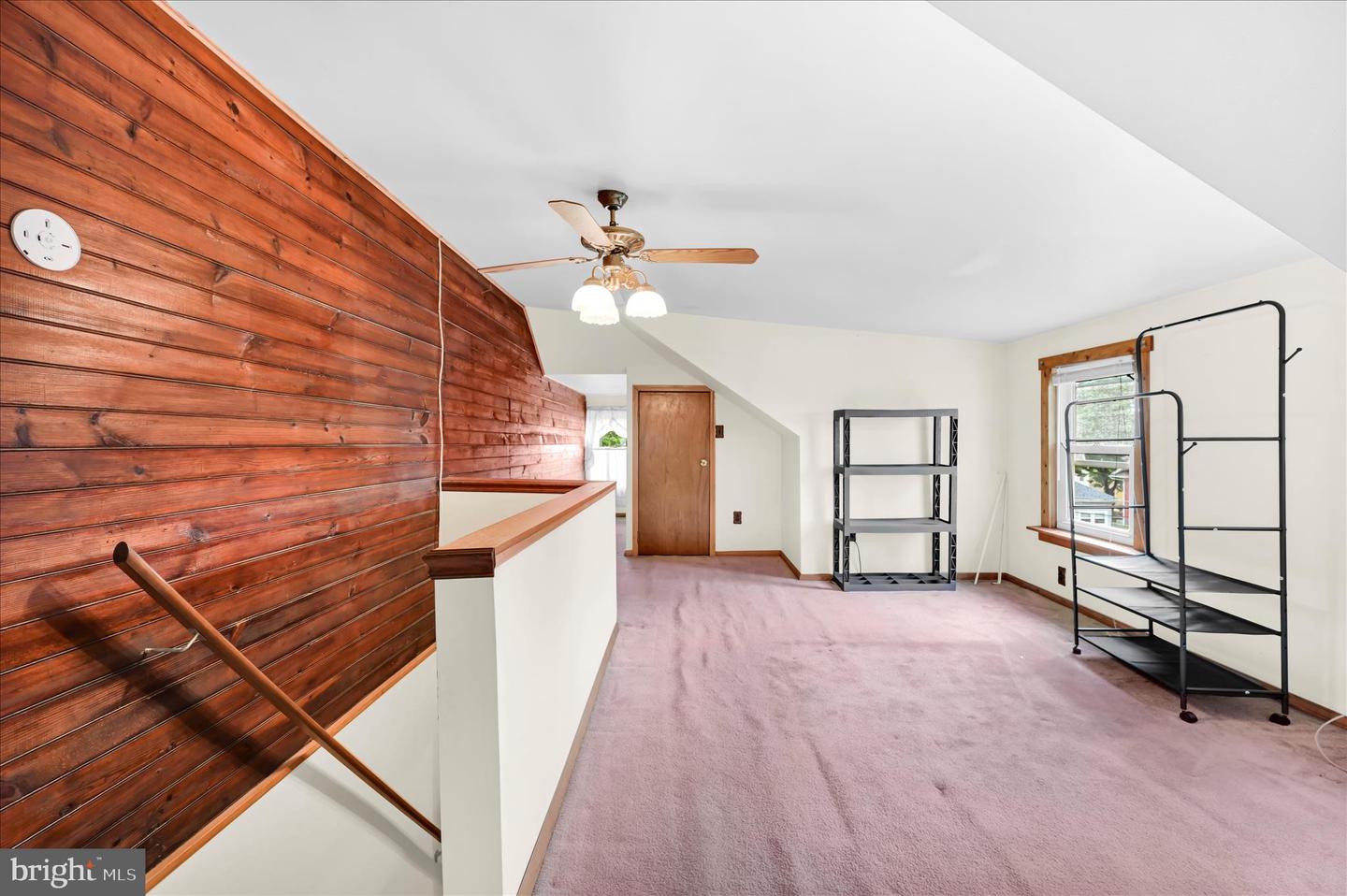 1666 Ward St Property Photo 25
