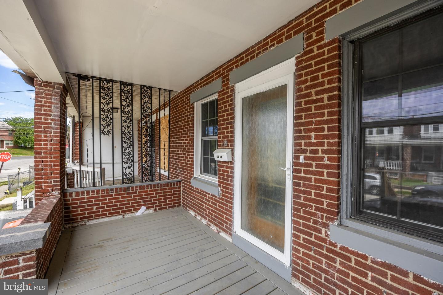 1035 Mcdowell Ave Property Photo 4