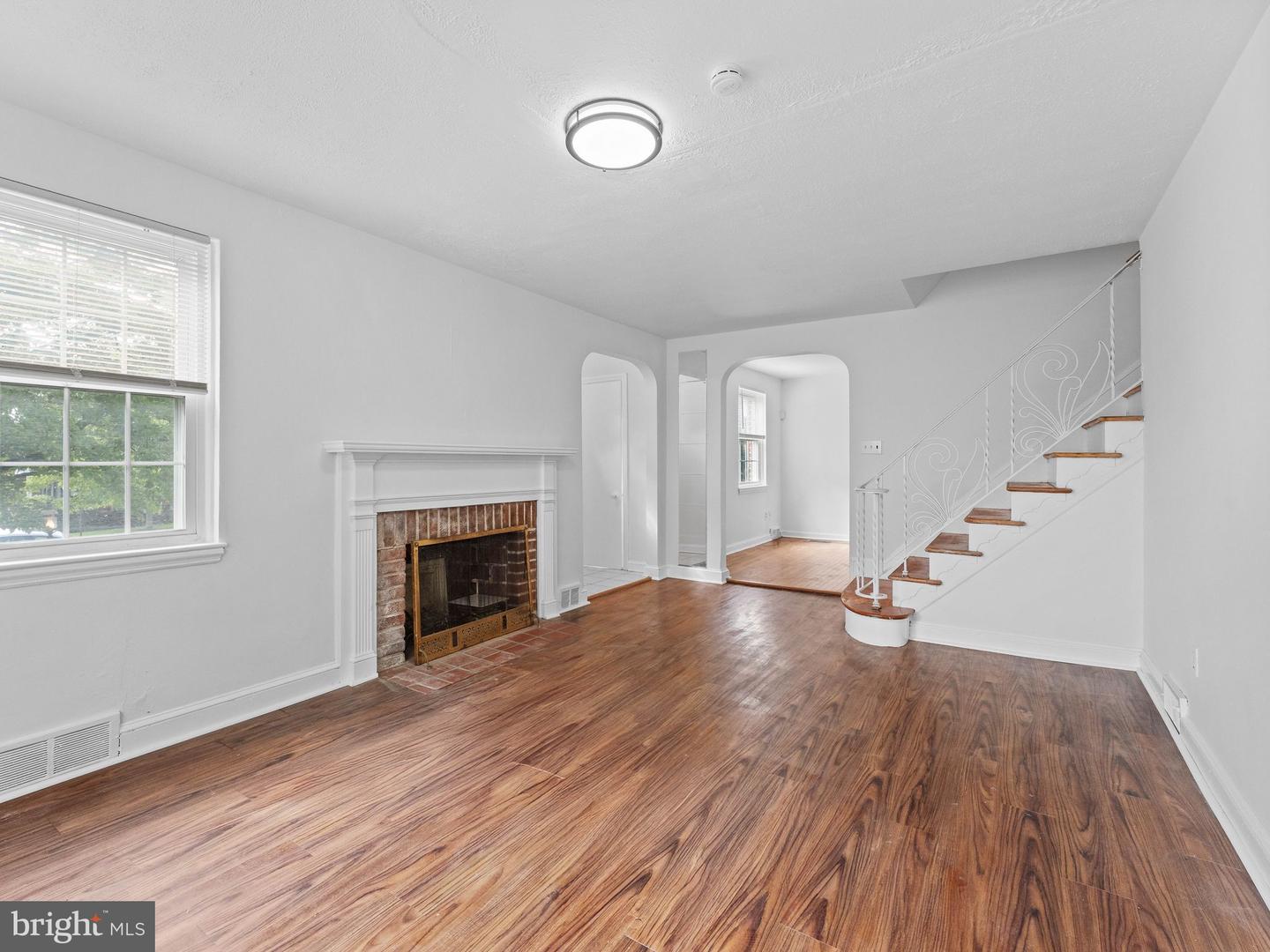 20 Davis Ave Property Photo 9