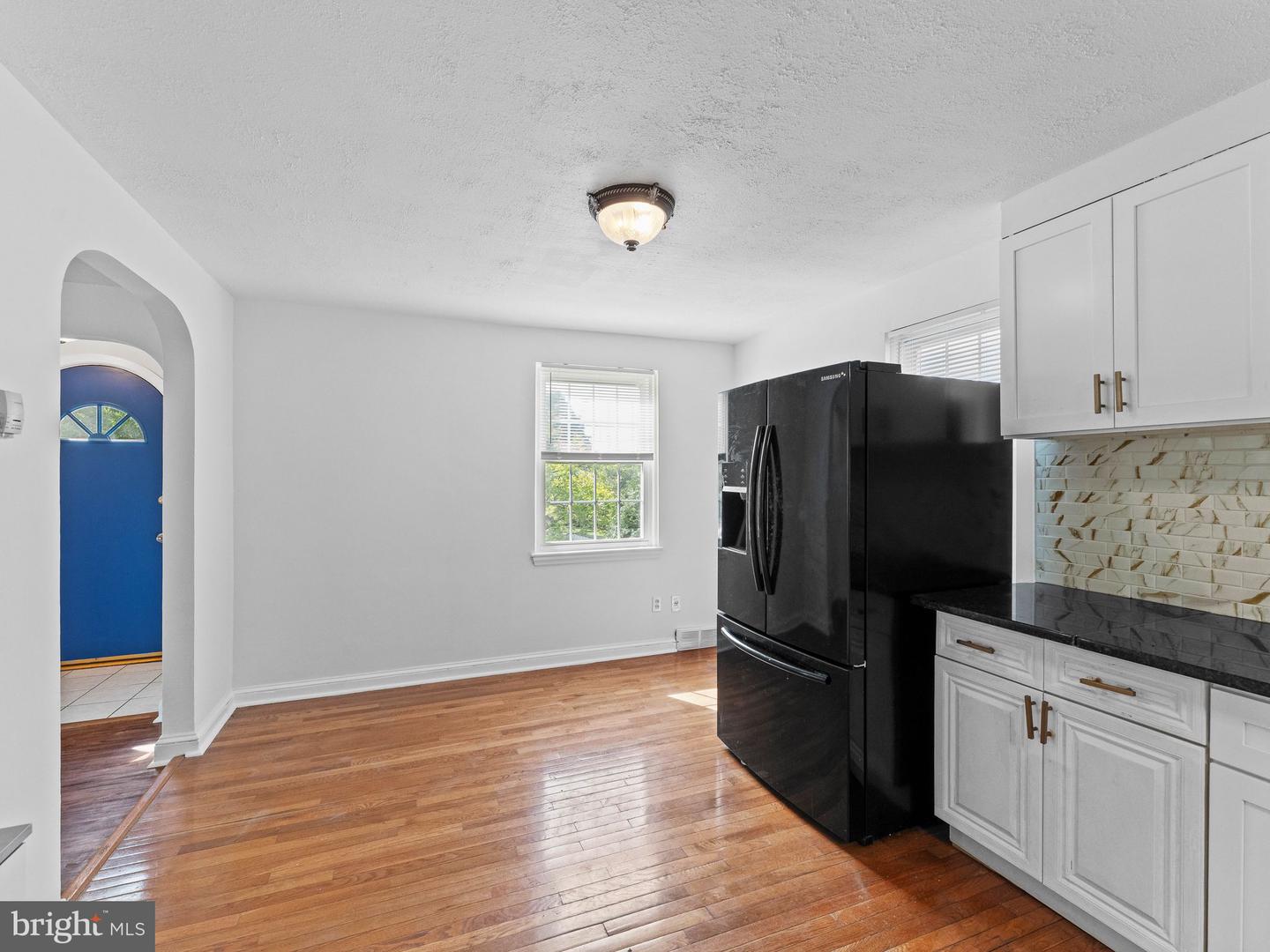 20 Davis Ave Property Photo 16