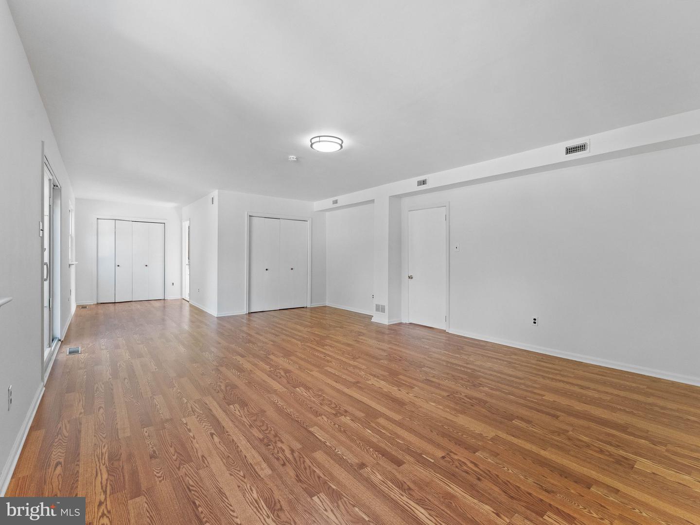 20 Davis Ave Property Photo 27