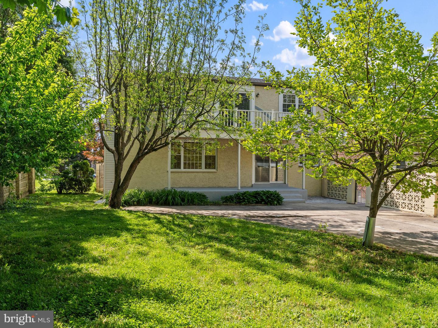 20 Davis Ave Property Photo 45