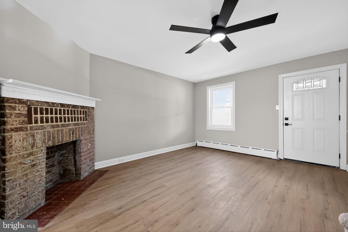22 Summit St Property Photo 3