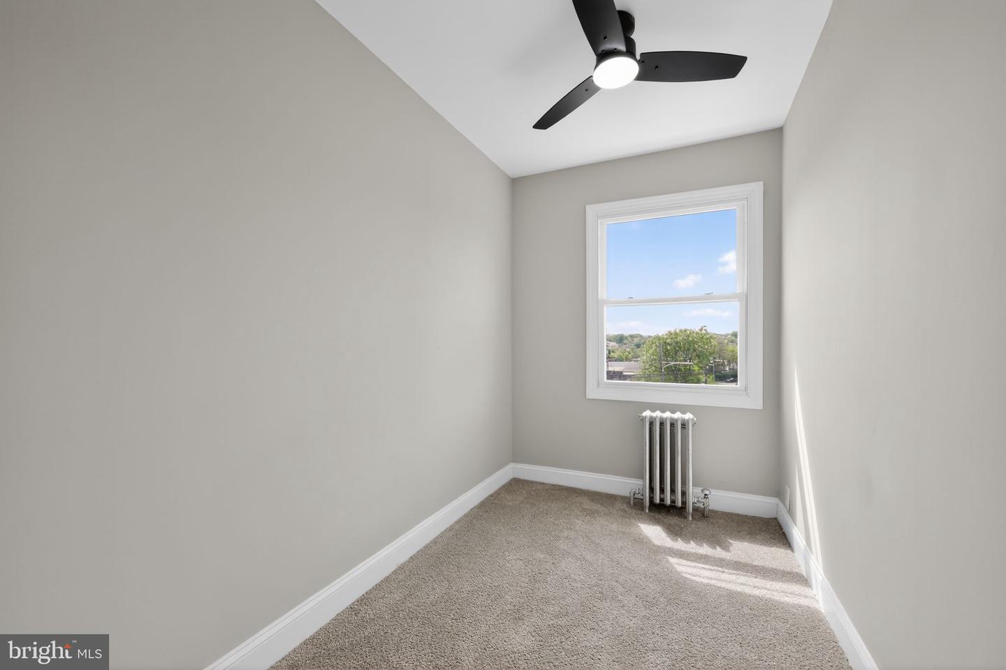 22 Summit St Property Photo 6