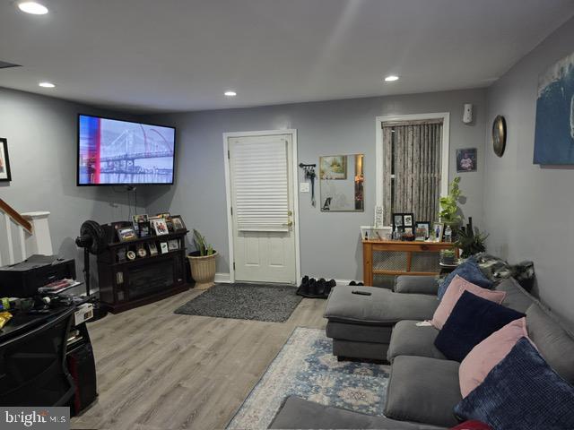 517 Cypress St Property Photo 3