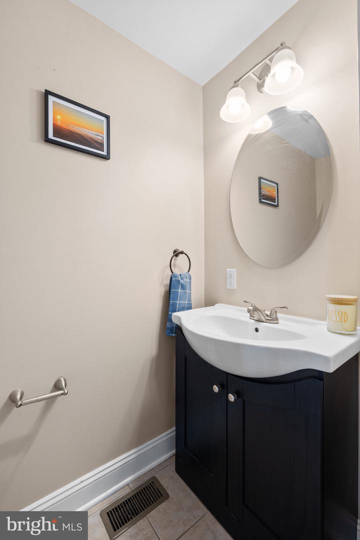 554 Wales Rd Property Photo 11