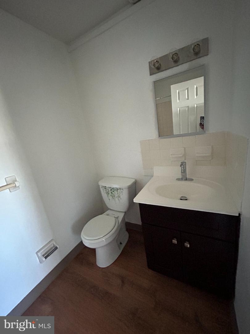 3941 James St #b3 Property Photo 14