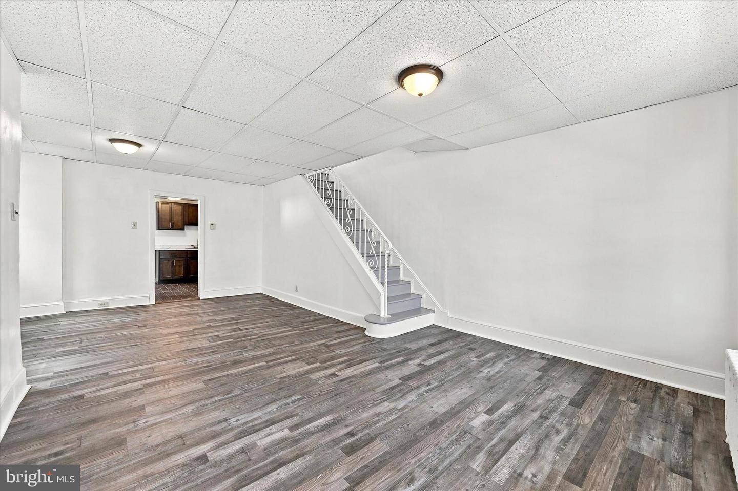 121 Pine St Property Photo 3