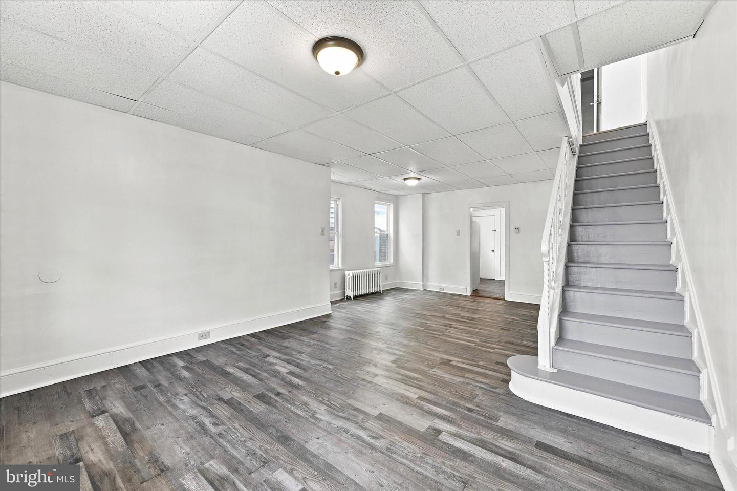 121 Pine St Property Photo 4