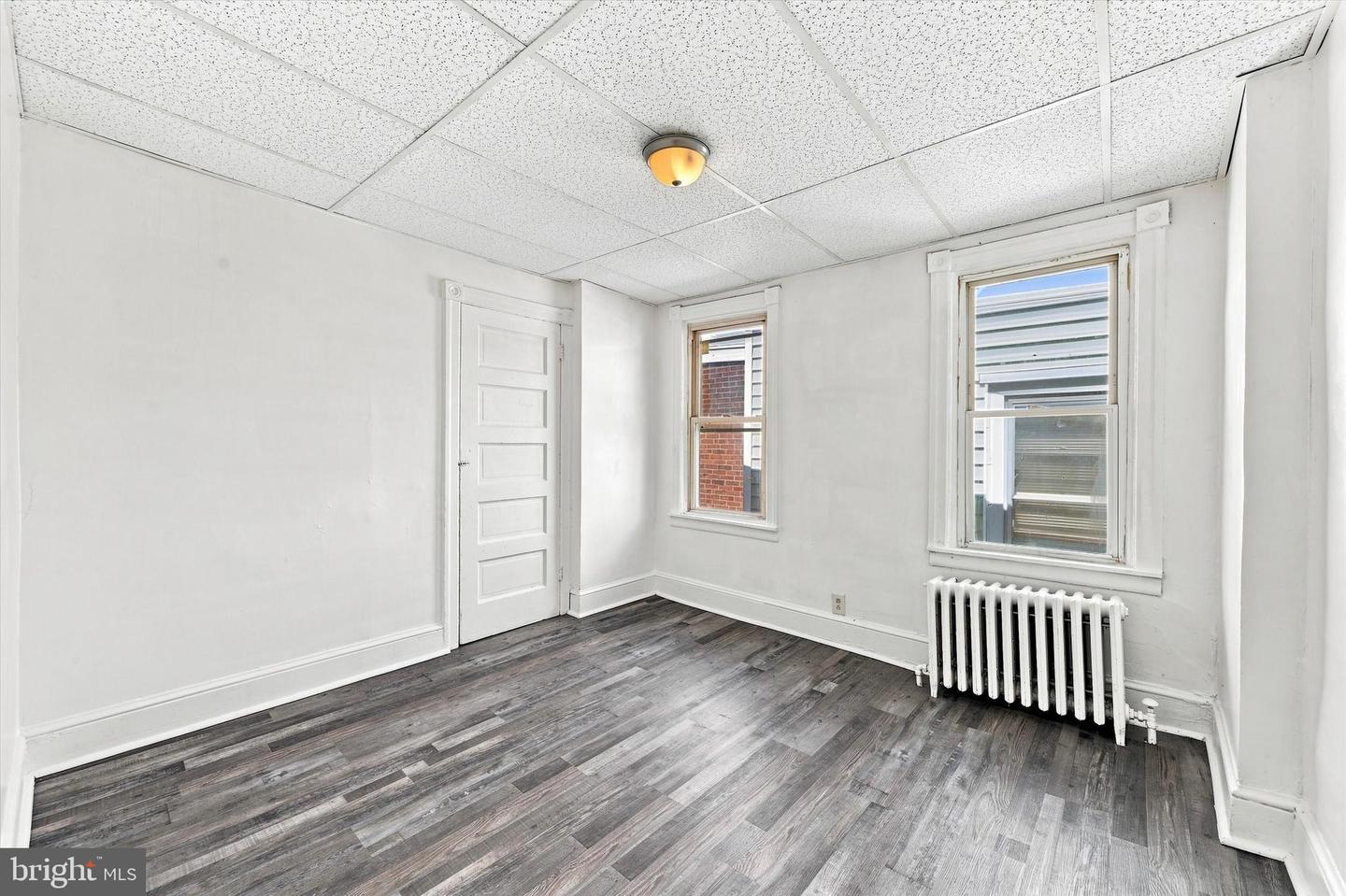 121 Pine St Property Photo 8