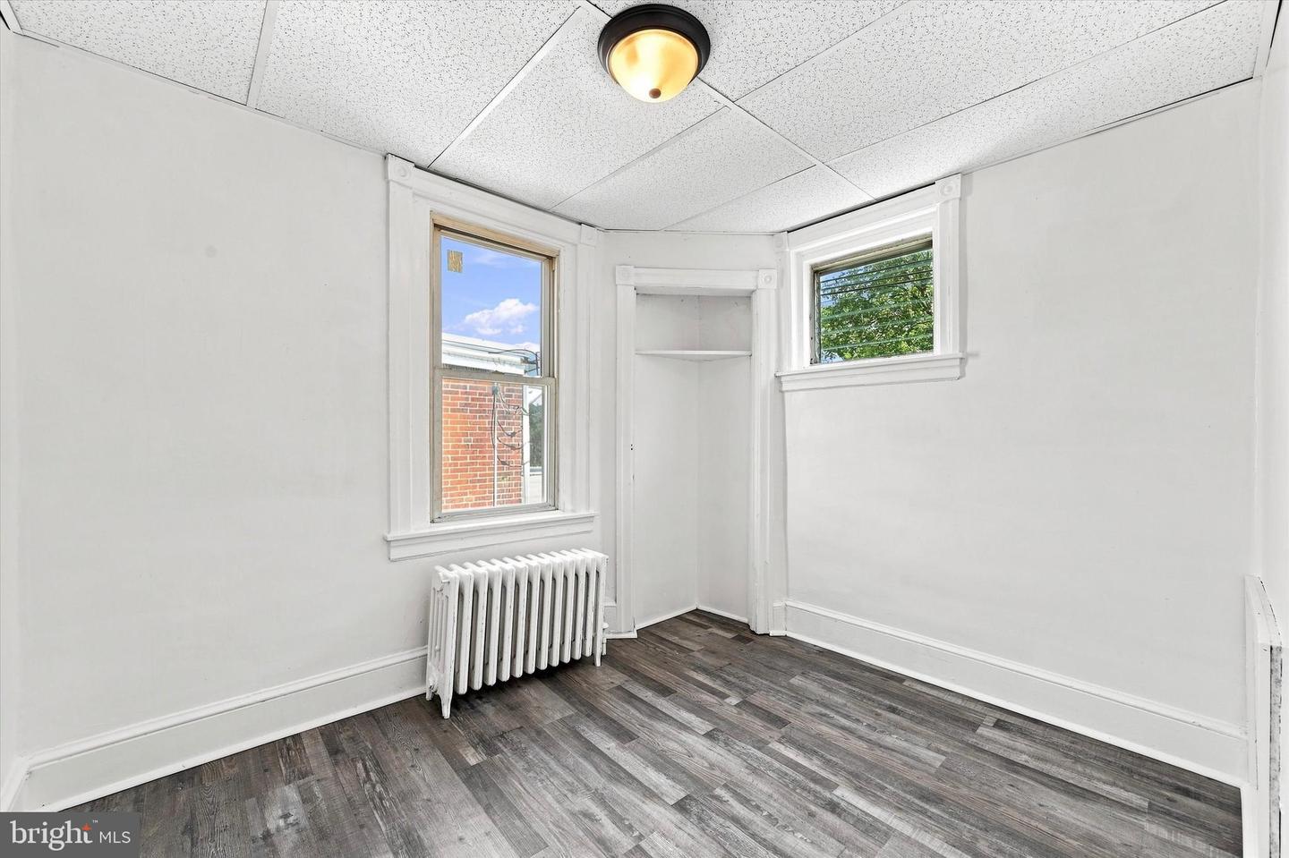 121 Pine St Property Photo 9