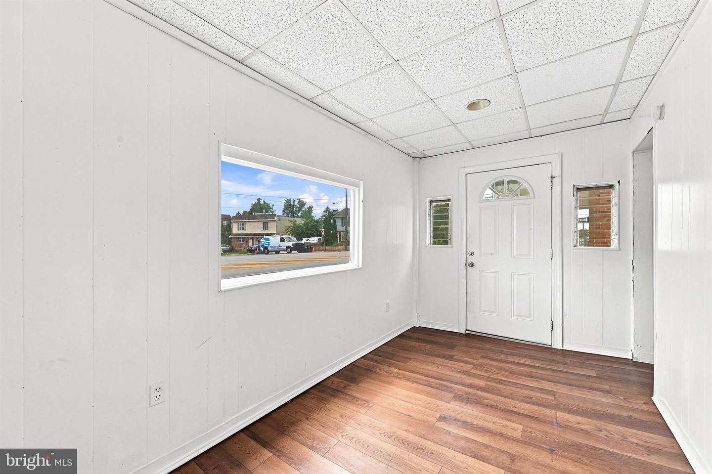 134 Chester Pike Property Photo 3