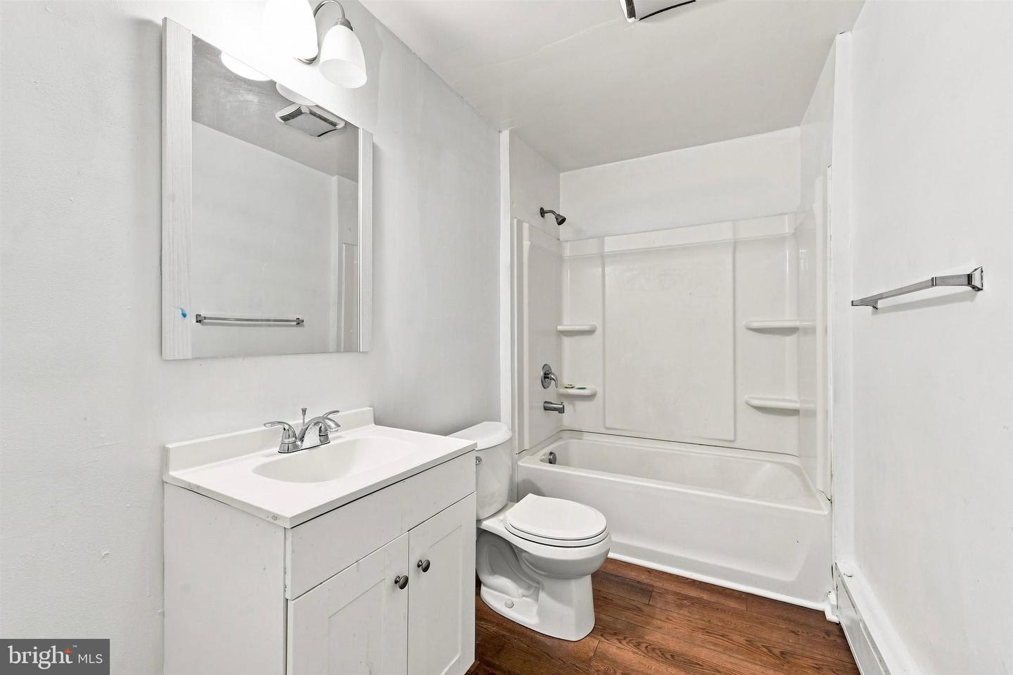 134 Chester Pike Property Photo 9